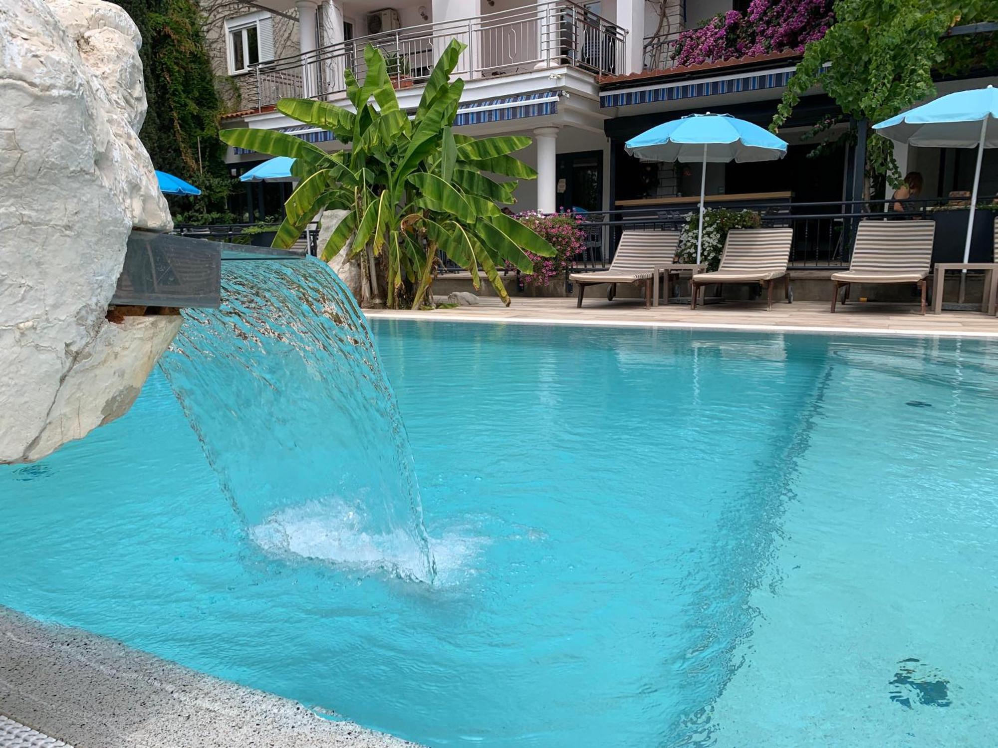 Gargamelo Pension โปเรช ภายนอก รูปภาพ