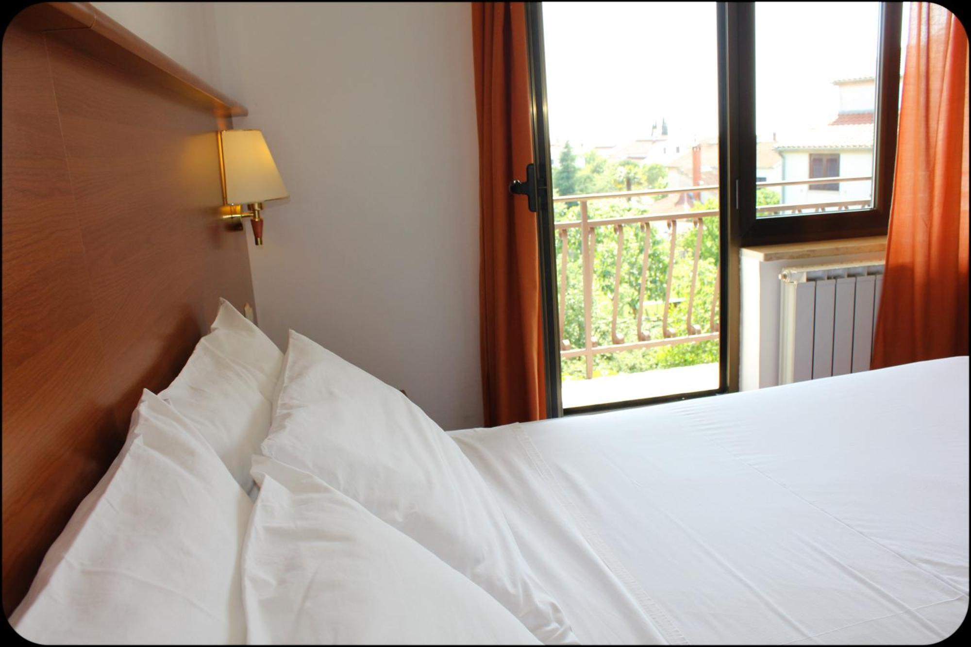 Gargamelo Pension โปเรช ห้อง รูปภาพ